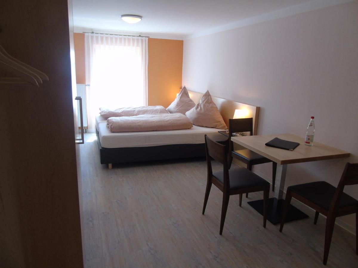 Wein- Appartements Borth Bretzfeld الغرفة الصورة